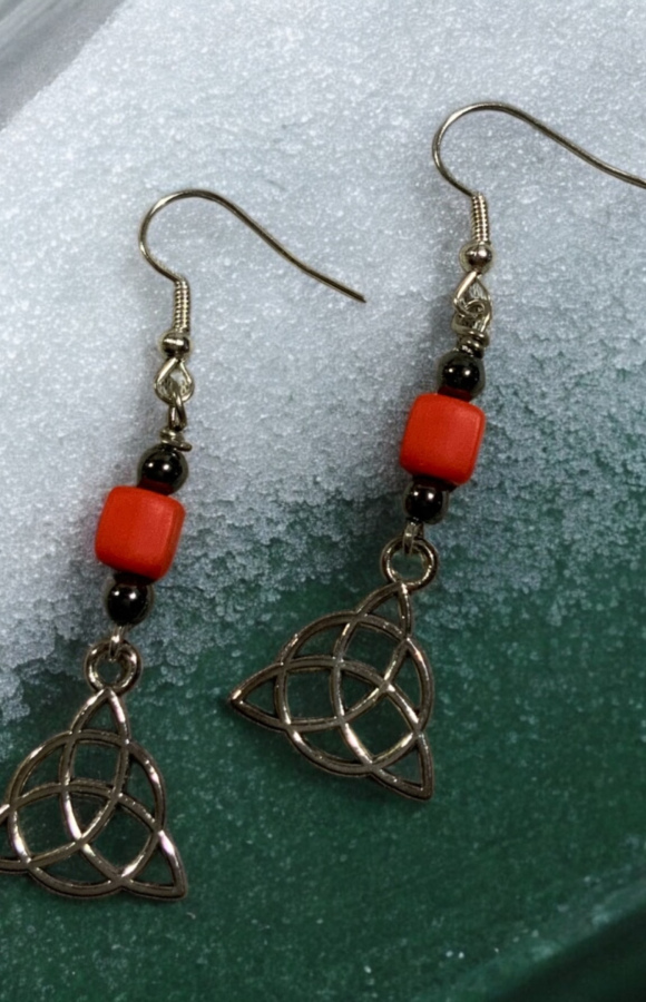 Triquetra 2